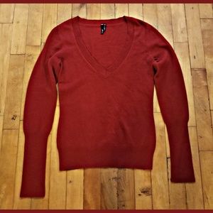 Takeout Red Sweater V-Neck